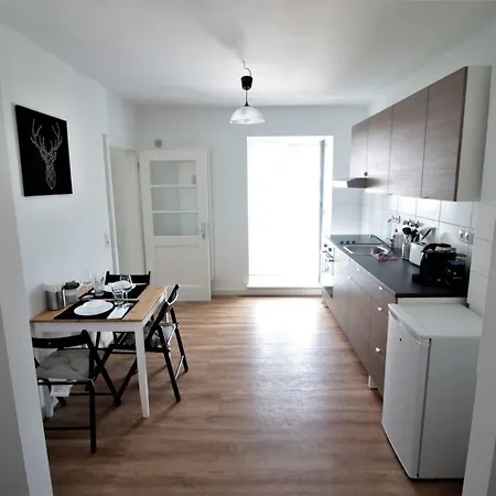 Spacious & Modern Holiday Вюрцбург